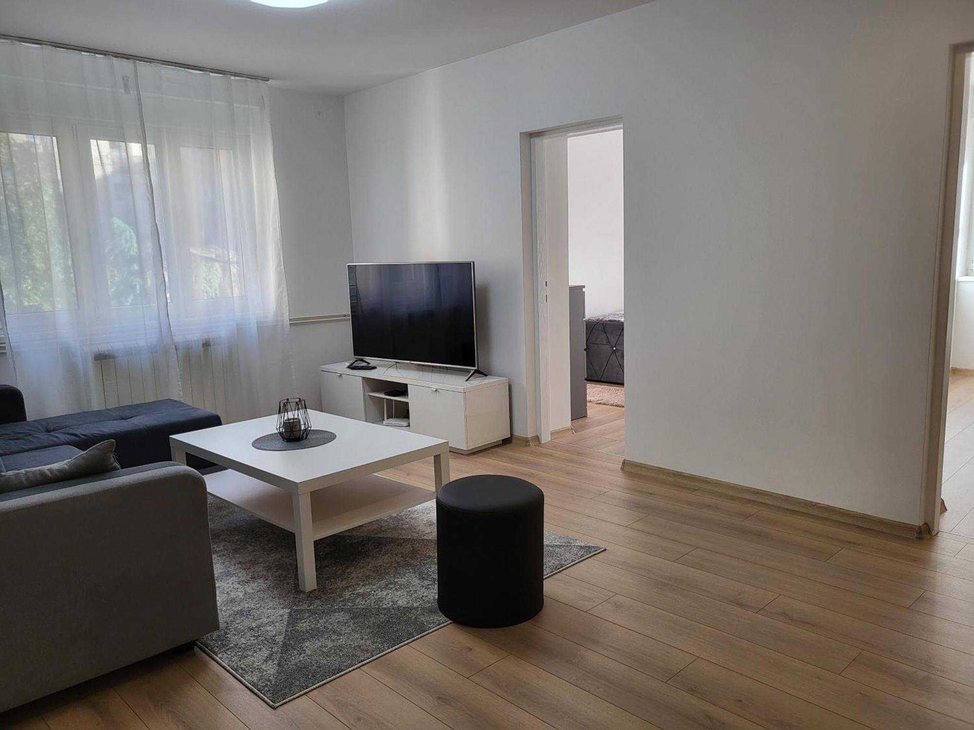 Apartment Slavija Lux! 2 Bedroom Center