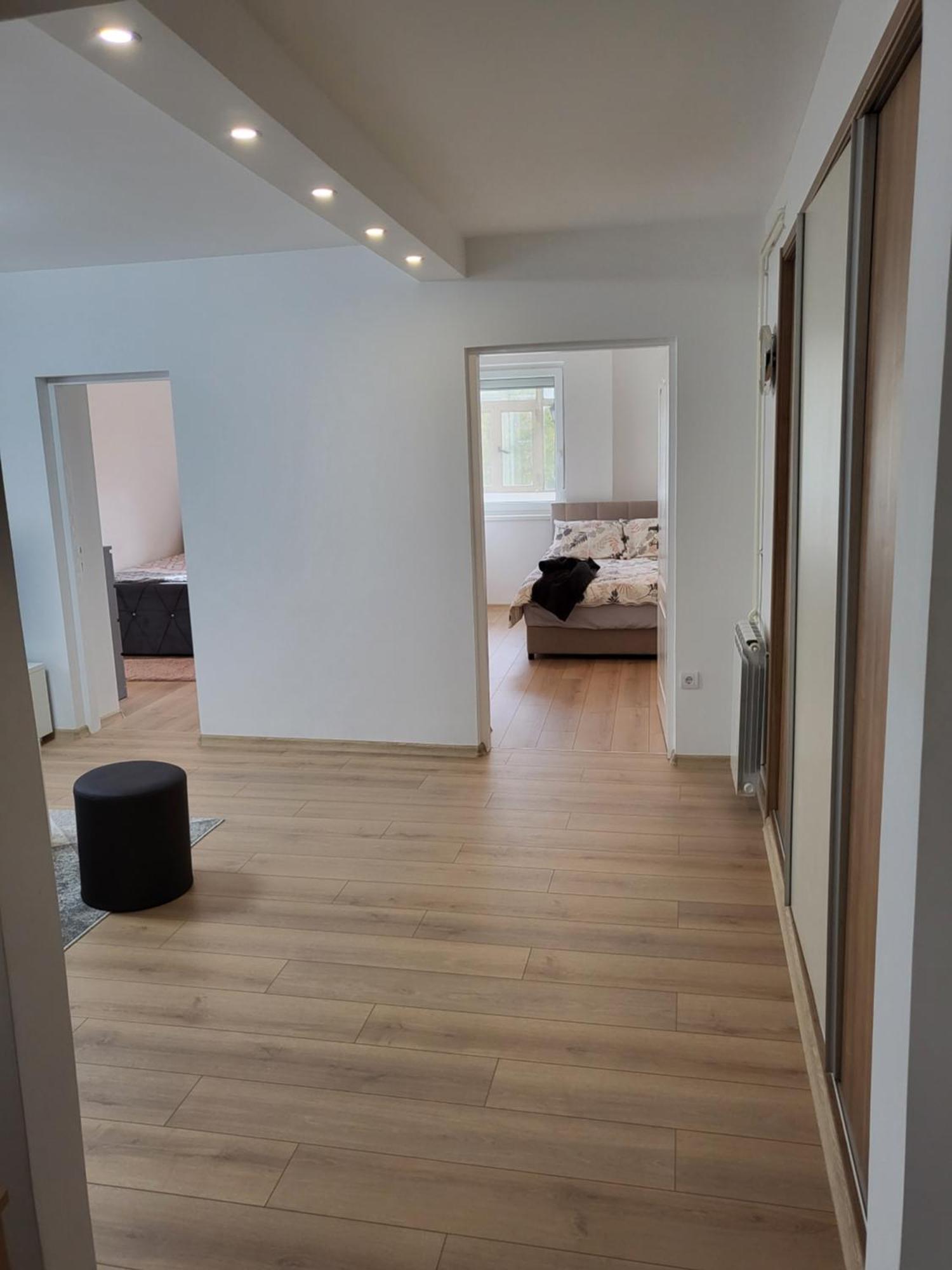 Slavija Lux 2 Bedroom Center 公寓